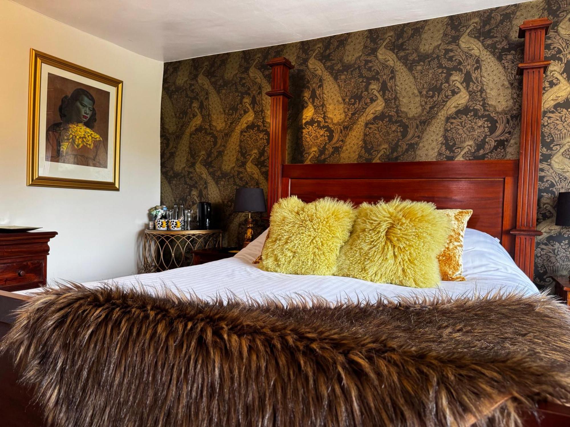The Bowl Inn Charing Екстер'єр фото